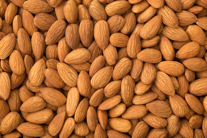 Snacking on Almonds Helps Stabilise Body Weight