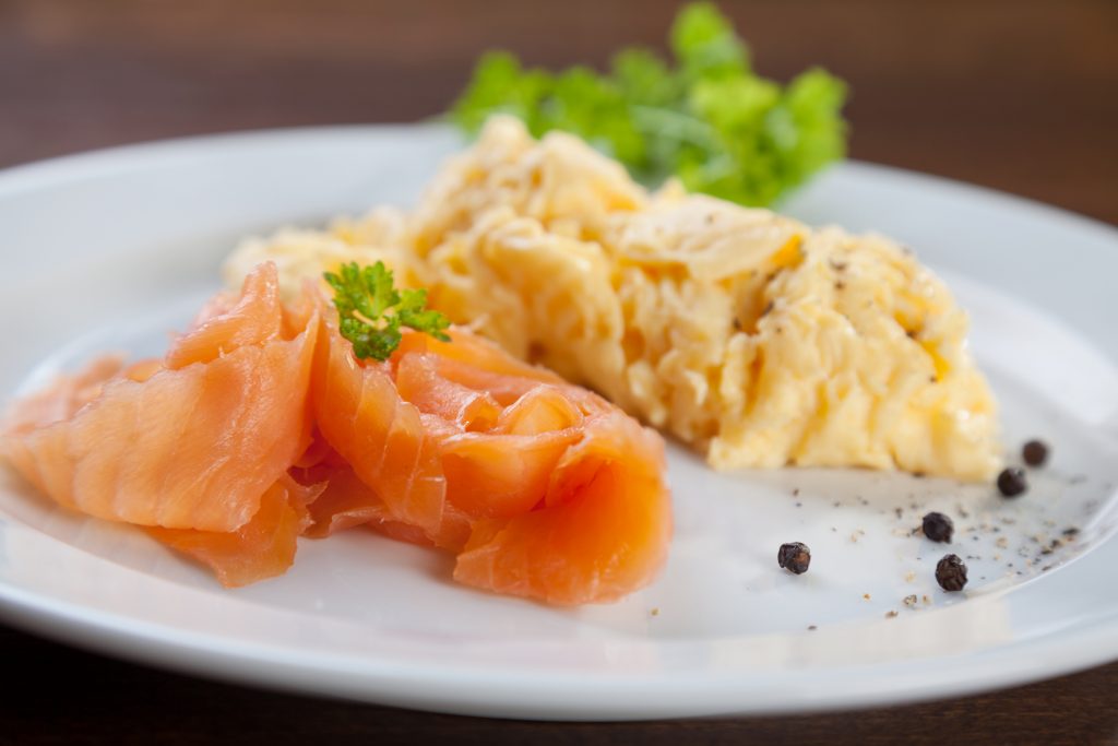 Scrambled Eggs with Smoked Salmon - Ketogenic Inspirations
