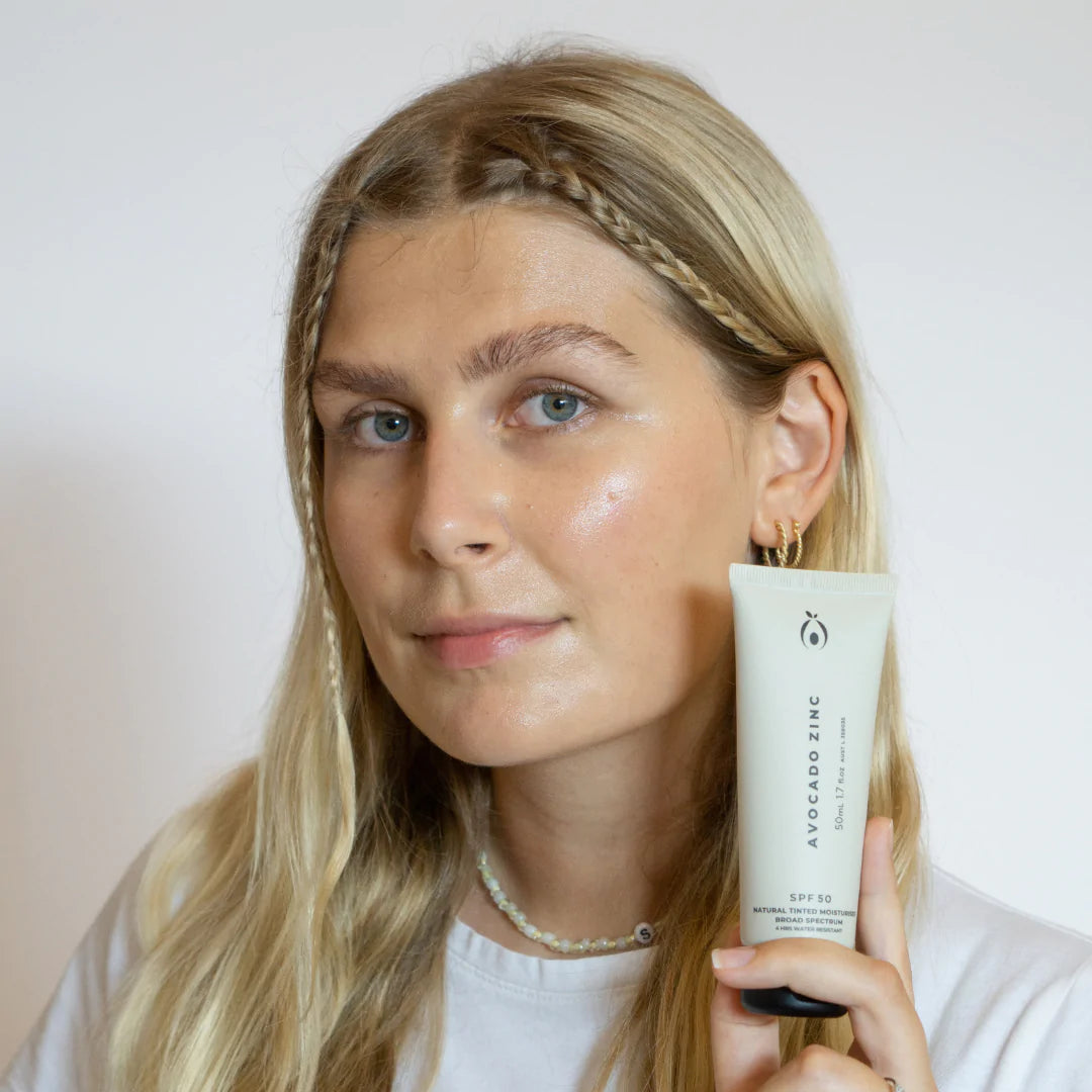 Avocado Zinc SPF50 Natural Tinted Moisturiser Light - Medium